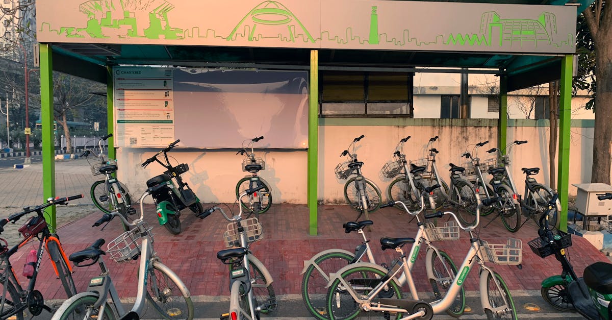 découvrez notre assurance pour motos, conçue pour protéger votre véhicule tout en vous offrant des garanties adaptées à vos besoins. profitez de tarifs compétitifs et d'une couverture complète pour rouler en toute sérénité.