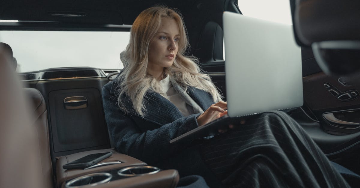 découvrez les meilleures options d'assurance automobile en ligne pour protéger votre véhicule rapidement et facilement. comparez les tarifs, bénéficiez de conseils personnalisés et trouvez la couverture idéale adaptée à vos besoins.