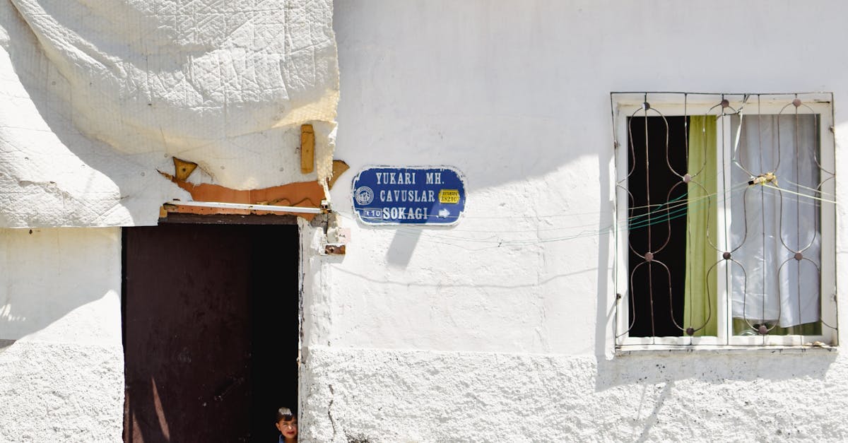 découvrez les différentes facettes de la résignation, un concept qui interpelle et questionne notre rapport à la vie et aux épreuves. plongez dans l'analyse de ses implications psychologiques et sociales.