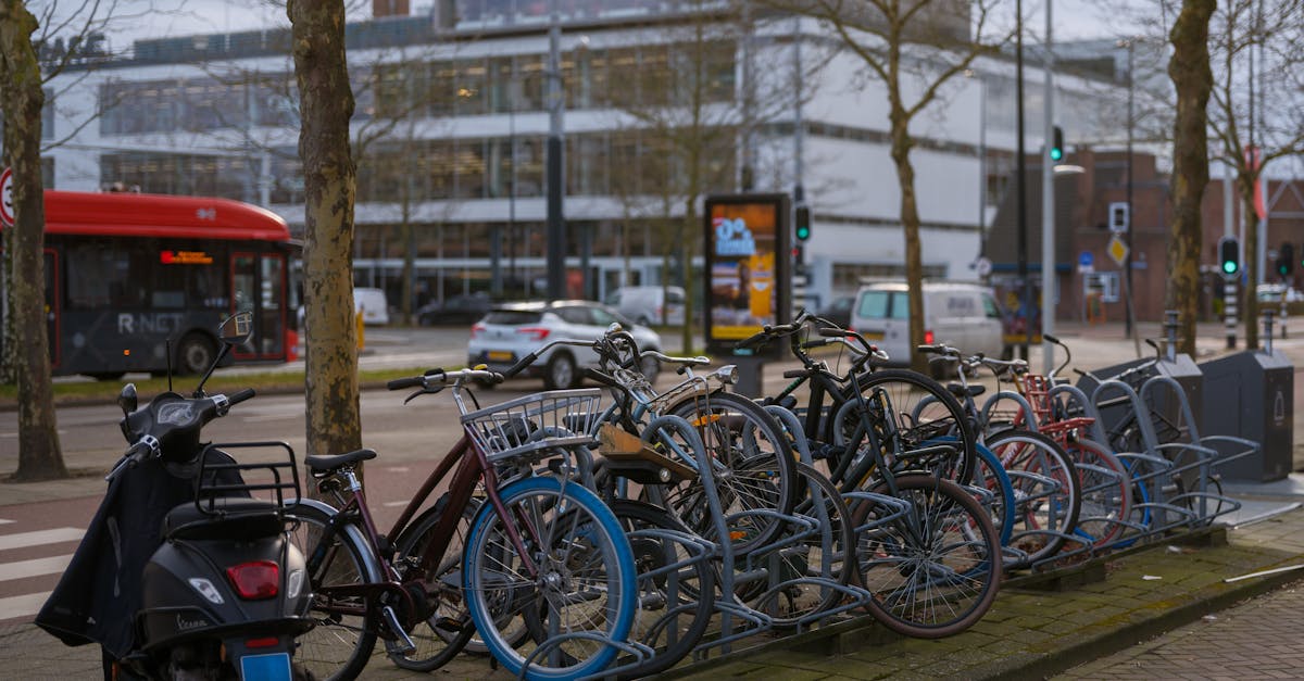 découvrez l'assurance scooter idéale pour protéger votre véhicule deux-roues. profitez de notre comparateur pour choisir la couverture qui correspond à vos besoins et à votre budget. assurez-vous en toute tranquillité sur la route!