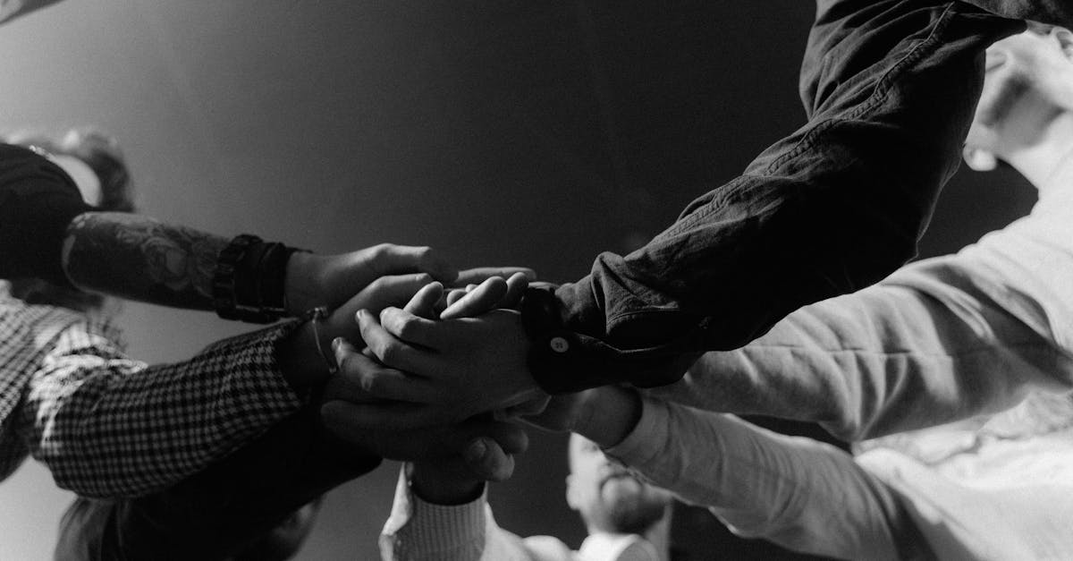 découvrez notre sélection d'alliances uniques, parfaites pour symboliser votre amour éternel. que vous préfériez un design classique ou moderne, trouvez l'alliance qui vous correspond chez nous.