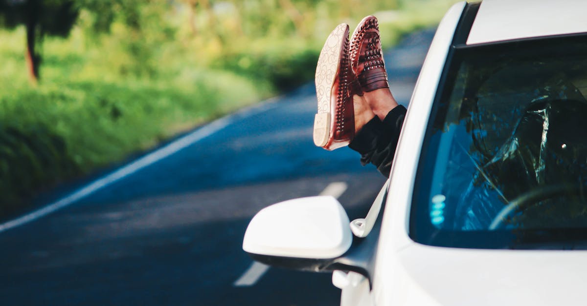 découvrez nos offres d'assurance automobile adaptées à vos besoins. protégez votre véhicule avec des garanties complètes et un service client à votre écoute. comparez et choisissez la meilleure couverture pour rouler serein.