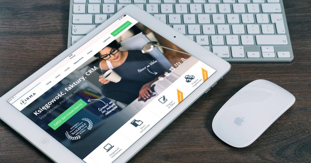 découvrez comment un crm (gestion de la relation client) peut transformer votre entreprise en optimisant la gestion de vos clients, en améliorant la communication et en augmentant votre efficacité commerciale. explorez les fonctionnalités clés et les avantages d'un crm pour booster votre croissance.