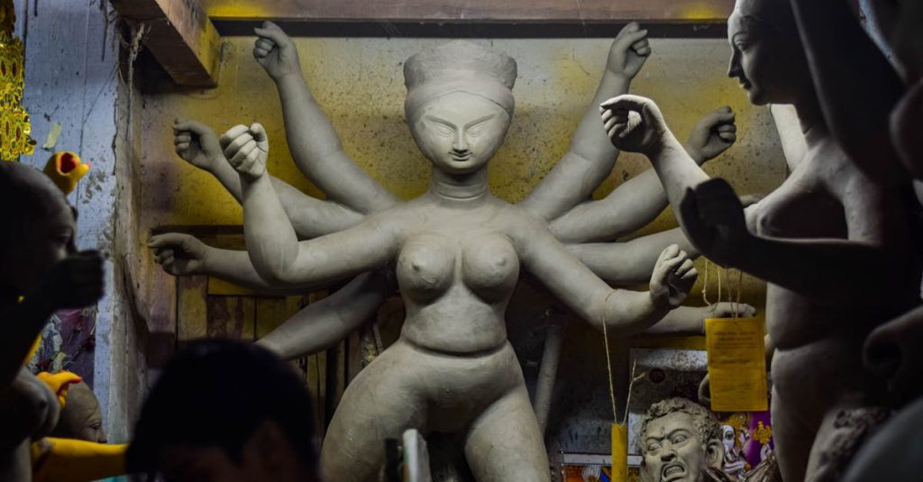 découvrez maaf, votre expert en assurance qui vous accompagne dans la protection de votre famille, de votre logement et de votre véhicule. profitez de solutions adaptées à vos besoins et d'une expertise à votre service pour sécuriser votre avenir.