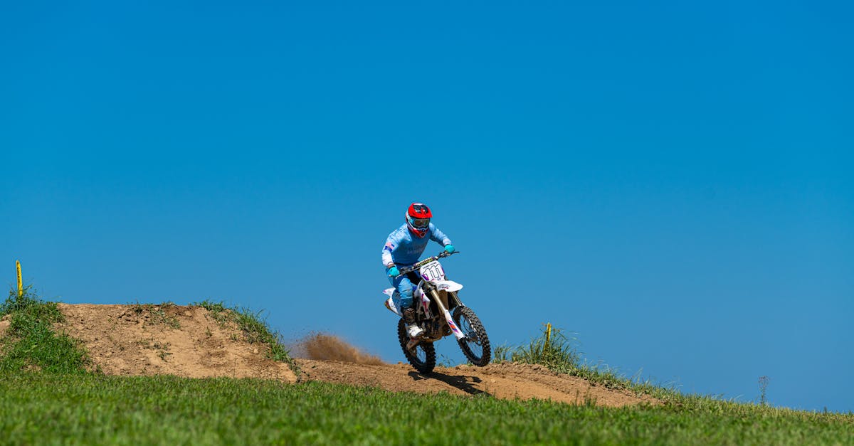 découvrez notre simulateur d'assurance moto, conçu pour vous aider à comparer les meilleures offres sur le marché. obtenez rapidement une estimation personnalisée et trouvez la couverture qui convient à vos besoins et à votre budget.