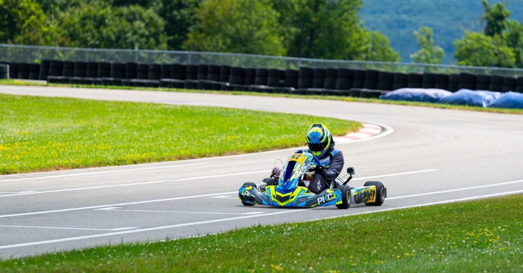 découvrez le concept de 'pay-as-you-drive', une assurance auto innovante qui vous permet de payer en fonction de votre kilométrage. profitez d'économies significatives et d'une couverture personnalisée, adaptée à votre conduite. adoptez une approche moderne et responsable de l'assurance automobile avec cette solution flexible.